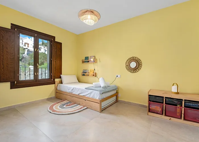 El Campanario Apartment *