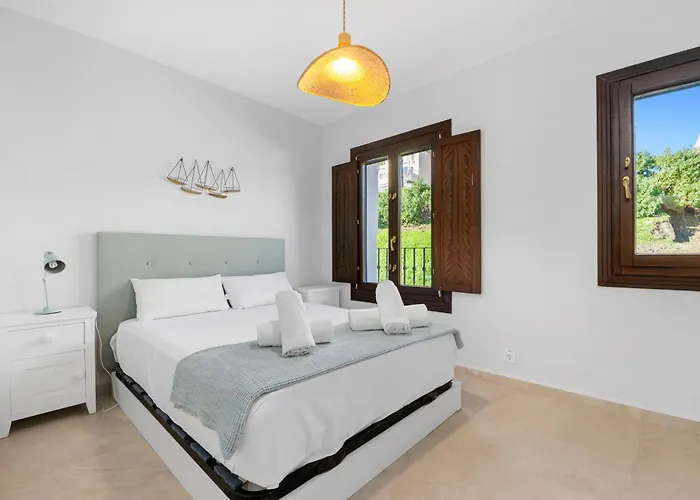 El Campanario * 埃斯特波纳